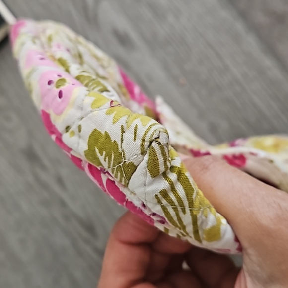 Vera Bradley Make Me Blush crossbody - Picture 10 of 11